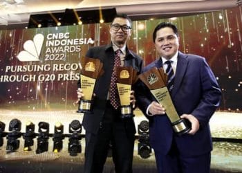 Transformasi Bisnis Hantarkan Dirut PLN Dapat Penghargaan CEO Of The Year