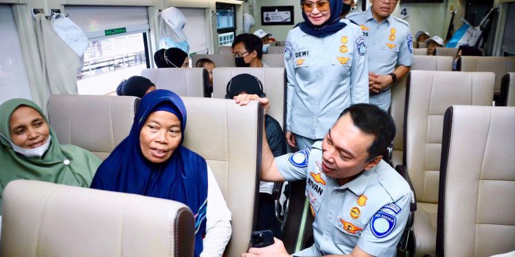 Jasa Raharja Lepas 14 Ribu Peserta Mudik Bersama BUMN 2023 Moda Kereta Api