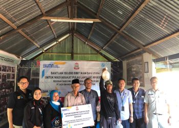 Bentuk Tanggung Jawab Sosial dan Lingkungan, Jasa Raharja Sulsel Berikan Bantuan Bibit Ikan di Pulau Lakkang Makassar