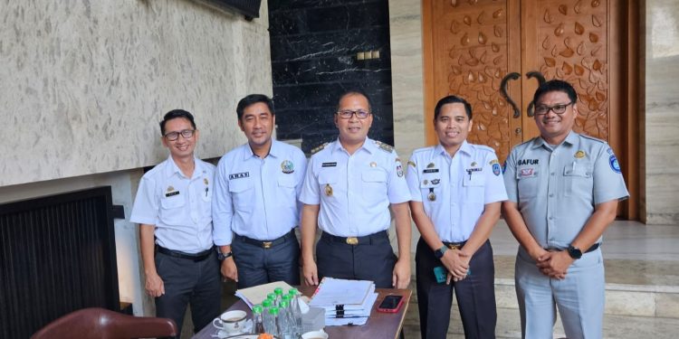 KORDINASI JASA RAHARJA SULSEL BERSAMA TIM PEMBINA SAMSAT MAKASSAR I DENGAN WALIKOTA MAKASSAR