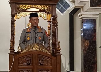 SAFARI SUBUH KAPOLRESTABES MAKASSAR DI MESJID DARUSSALAM KEL. MINASA UPA KEC. RAPPOCINI KOTA MAKASSAR