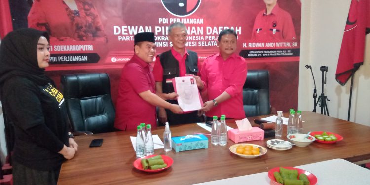 Serius maju Bukan coba coba Rahman pina pagi ambil formulir sore mengembalikan formulir