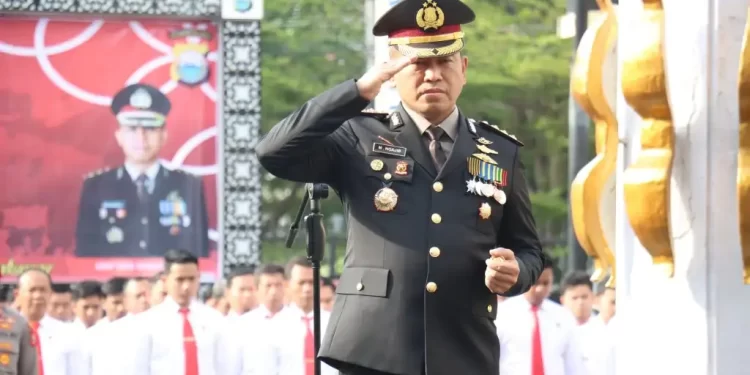 Kapolrestabes Makassar Pimpin Upacara Peringatan Hari Pahlawan